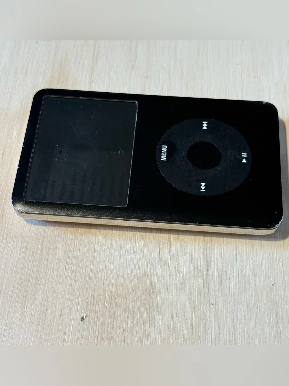 iPod Model:A1238 6ThGen 80GB Turns On Bad Hard Drive Parts/Repair Only Read Blw